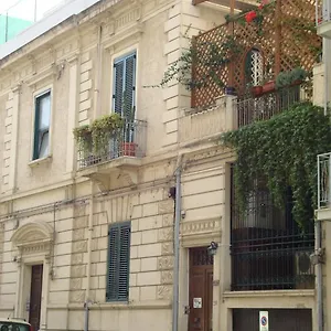 La Maison Des Livres Couette-café